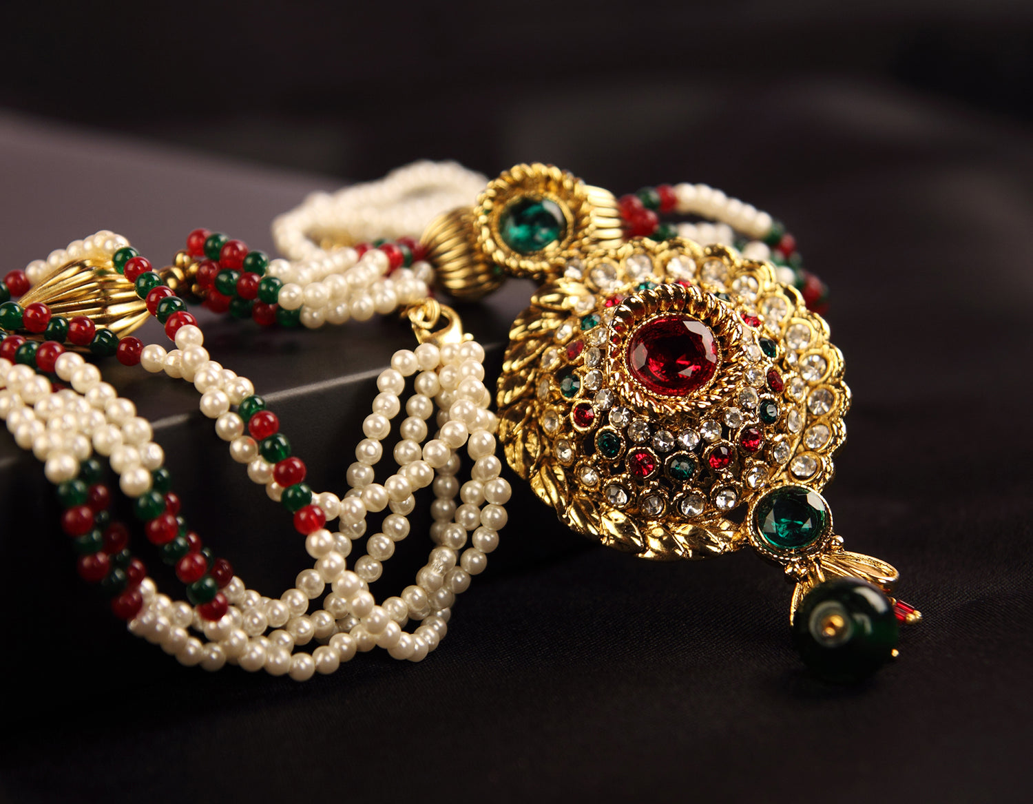 Pearl & Gems wedding necklace